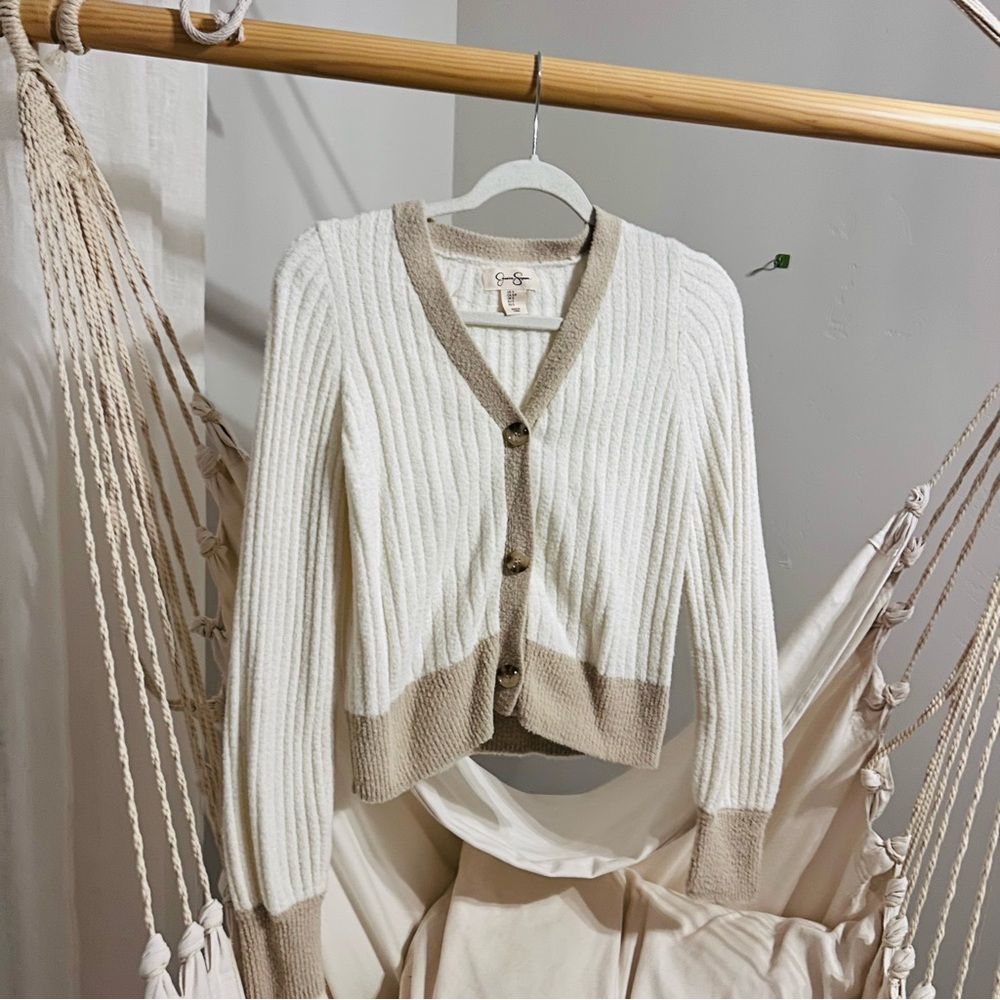 Jessica Simpson White and Tan Ribbed Cardigan